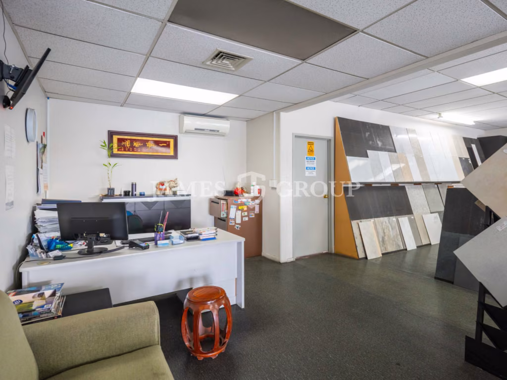 1,080m² Building | 725m² Yard | Mpi Approved