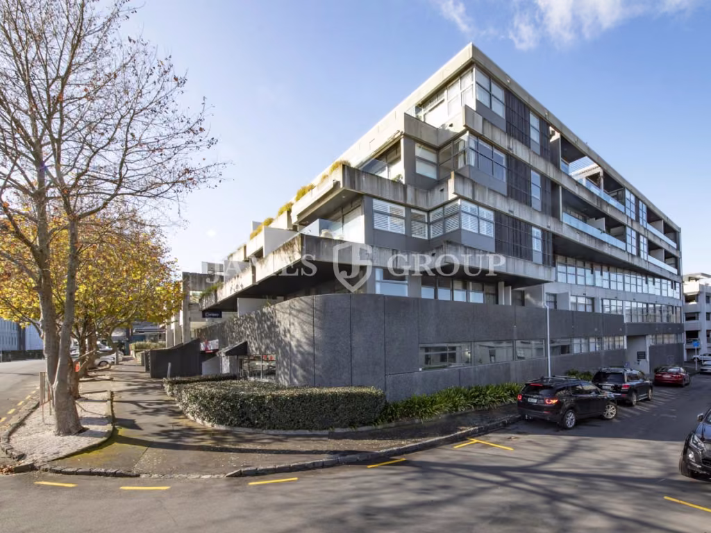 Polished Parnell Office With Meeting Rooms