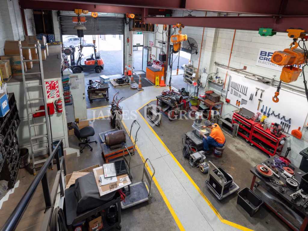 Turnkey Warehouse In Wiri | Gantry Cranes Included