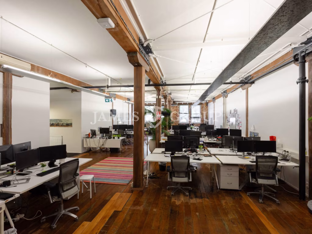 Elevate Your Business In The Saatchi Building