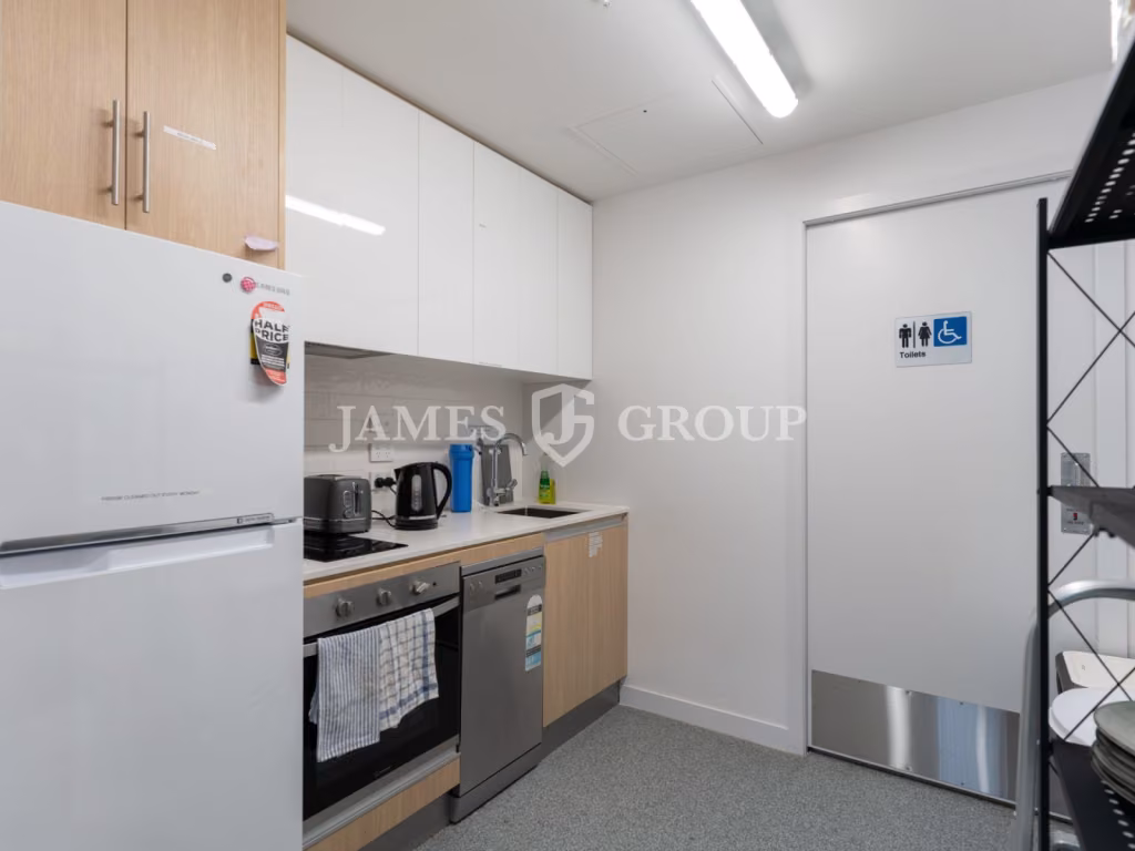 Rare High-quality Turnkey Clinic Opportunity