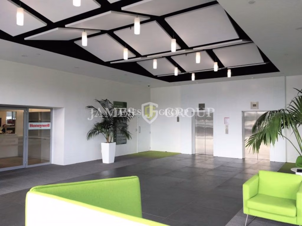 Versatile Ground Floor Office In Ellerslie