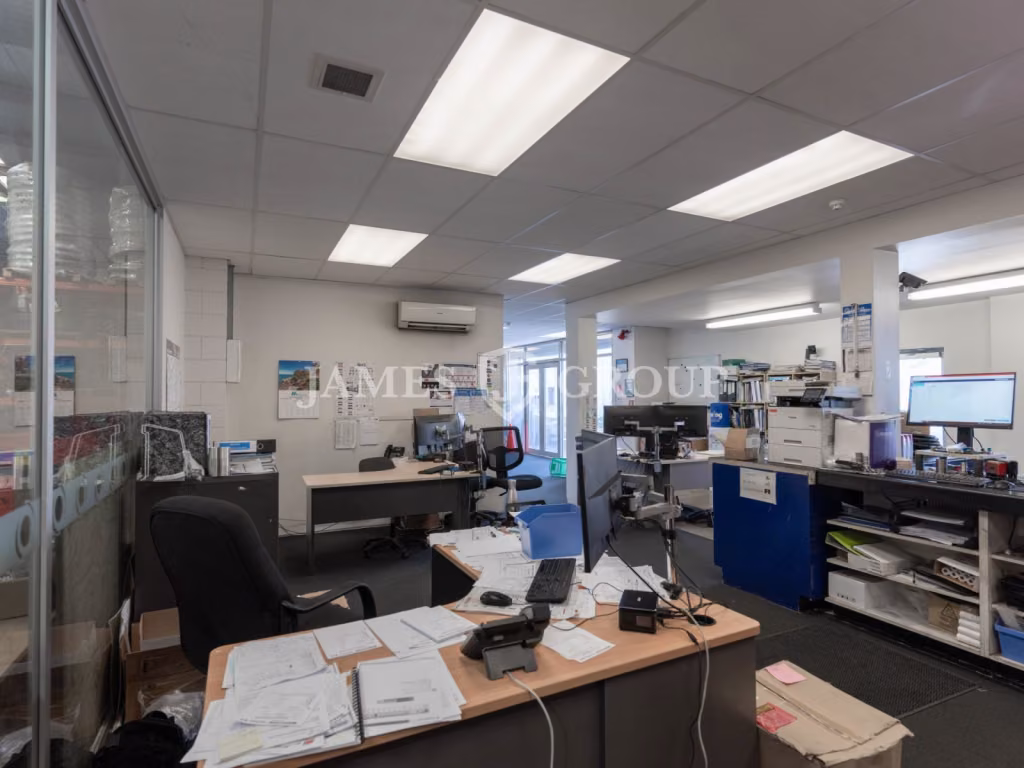 High Profile & Dual Access – 1,800sqm Industrial