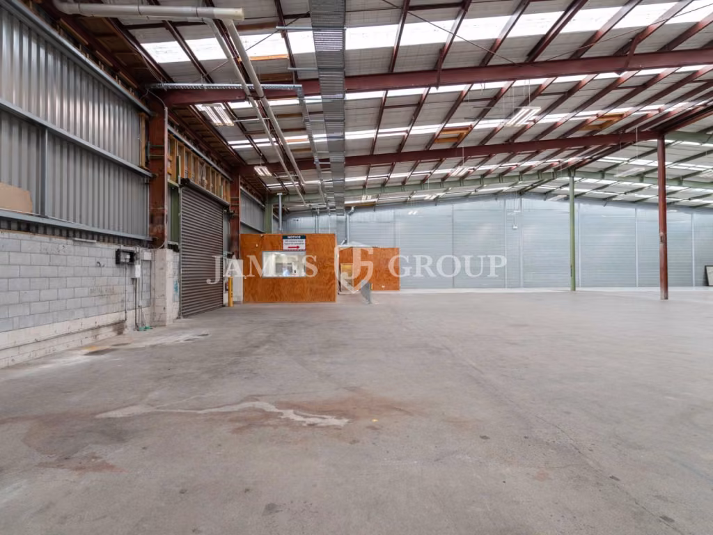 Affordable 1,441sqm Rosebank Warehouse + Canopy