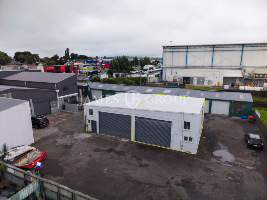 Refurbished 100m² Units On Great South Road