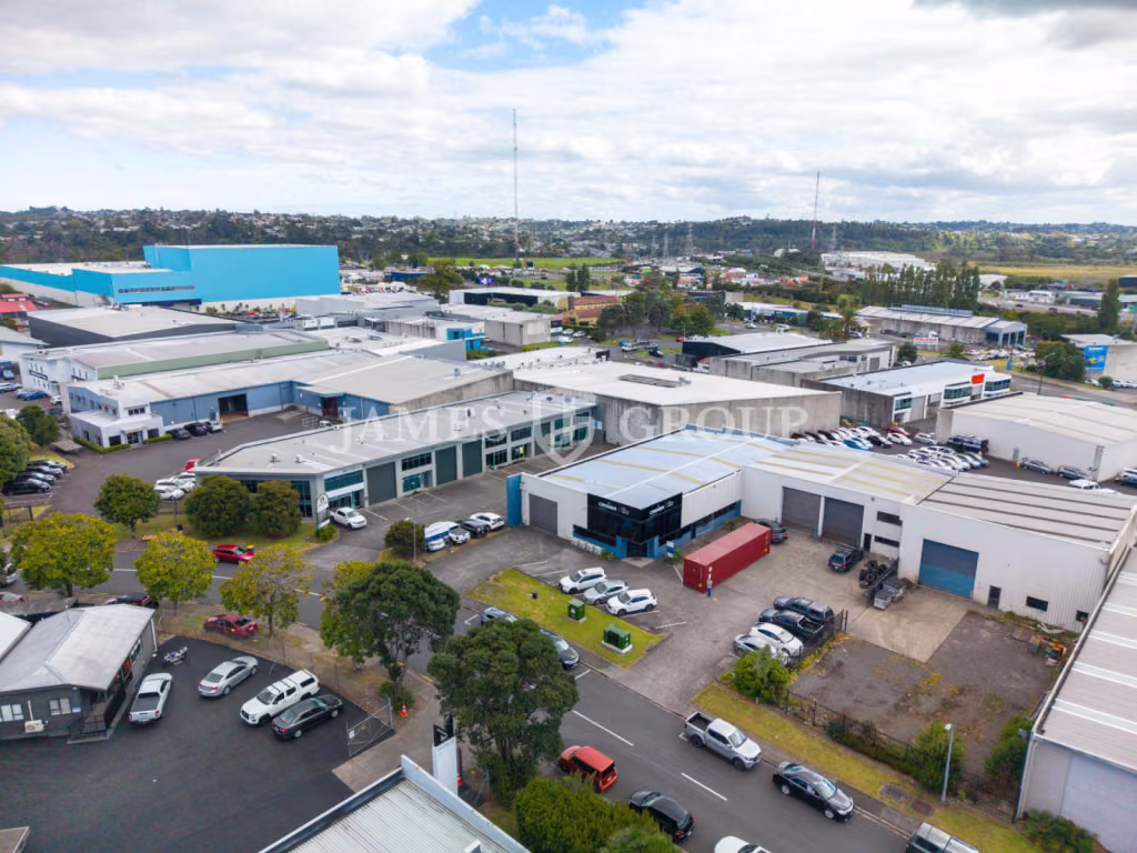 Prime Paramount Drive Warehouse & Yard