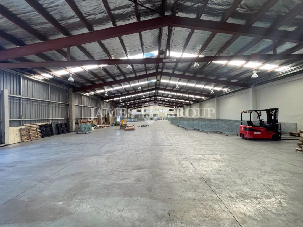 Prime Motorway Access W Massive Power | 1,640m²