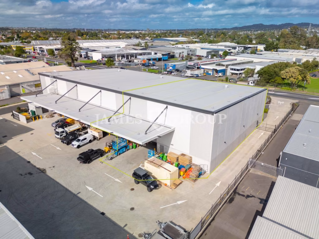 High Stud Warehouse + Canopy + 12 Carparks