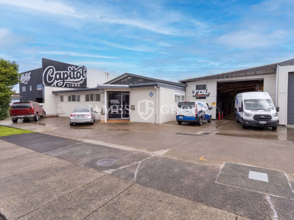 Rosebank Warehouse & Yard | Prime Motorway Access