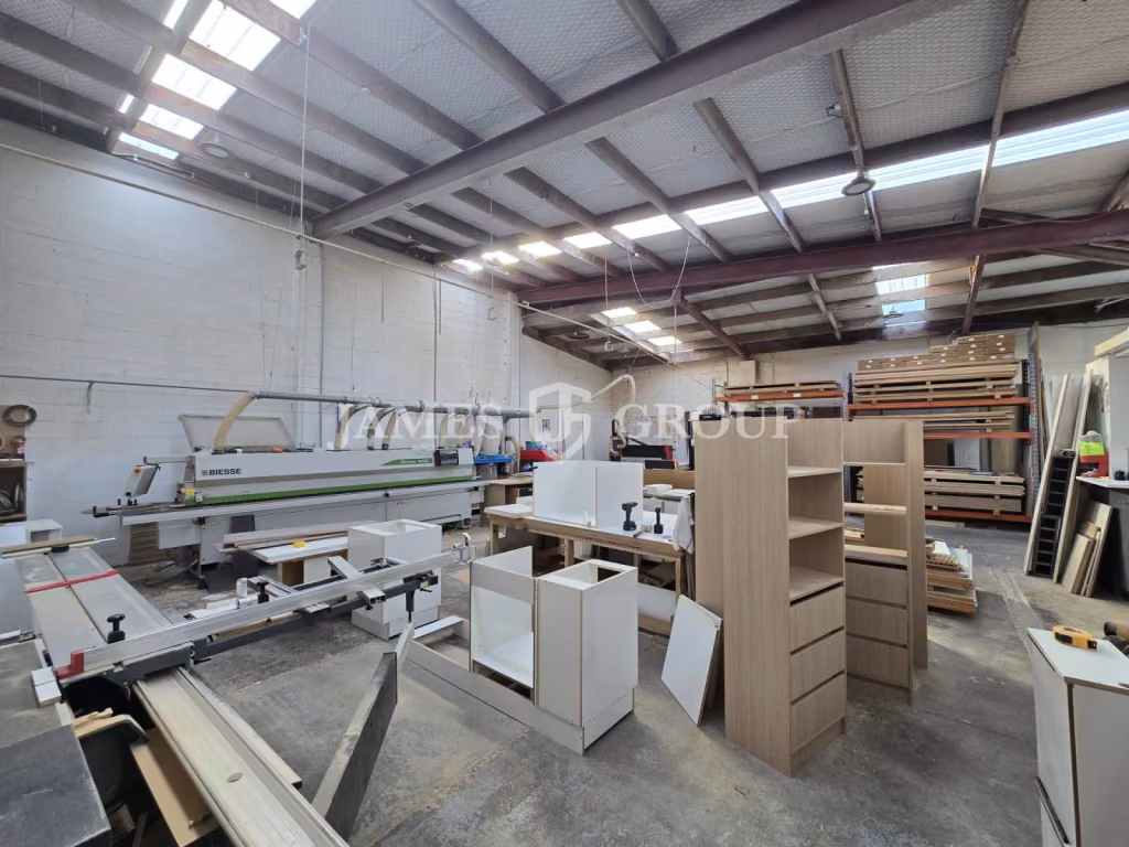 Prime Harris Road Location – 210m² Industrial Unit