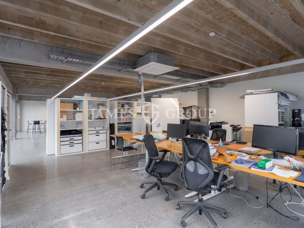 346m² Office In Sought-after City Works Depot