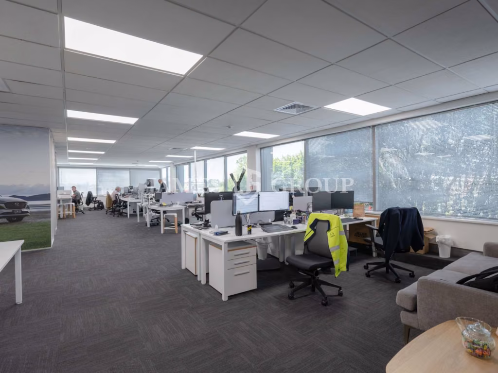 323m² Office With Fitout And Natural Light