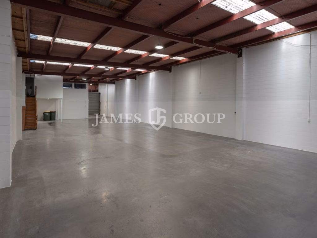 Quality Industrial In Prime Henderson | 400m²
