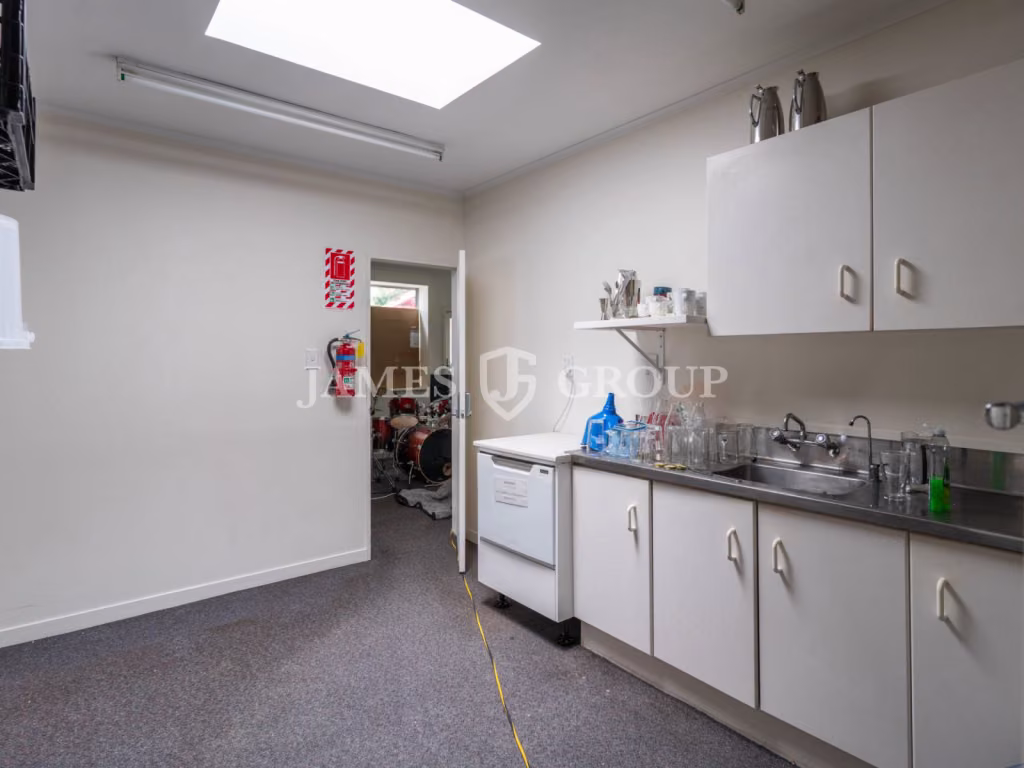461m² Mixed-use Space With Strong Frontage