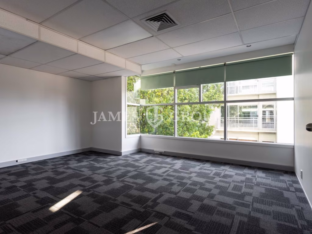 179m² Level 3 Space | Signage Opportunities