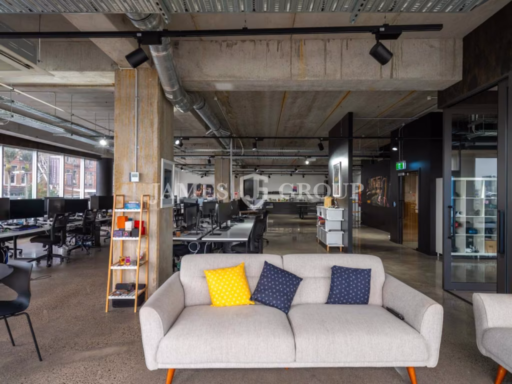 Versatile Office With Outdoor Deck On K Road
