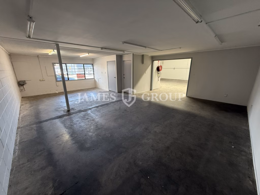 Freshly Refurbished Unit In Central East Tamaki