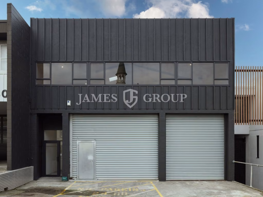 Refurbished Office And Warehouse In Prime Grafton