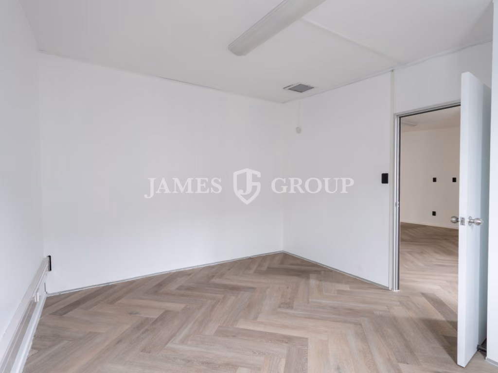 Versatile Parnell Office