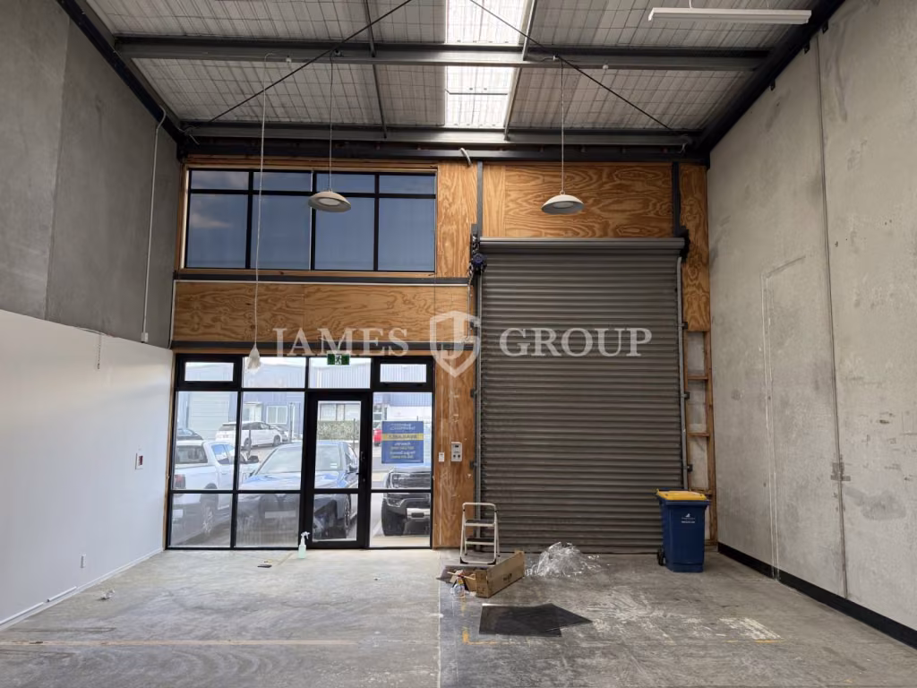 Modern Secure Industrial Unit – 164m²