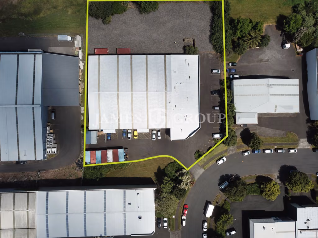 1,323m² Warehouse With 2,000m² Yard Option