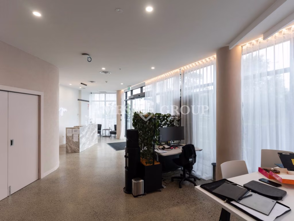Rare High-quality Turnkey Clinic Opportunity