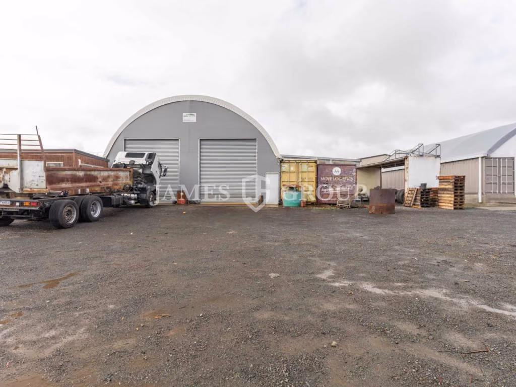 2000m² Secure Yard With Workshop In Drury