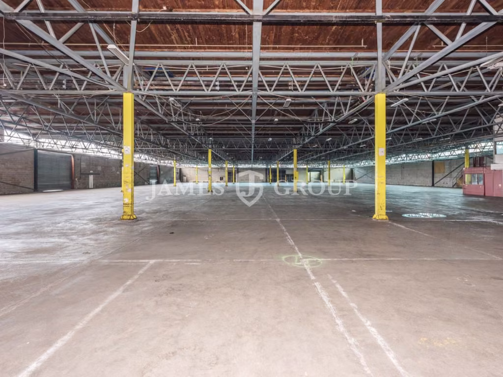 2,538m² Mt Wellington Warehouse | $150/m²