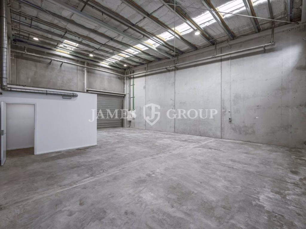 A-grade Unit With Container Drop Area