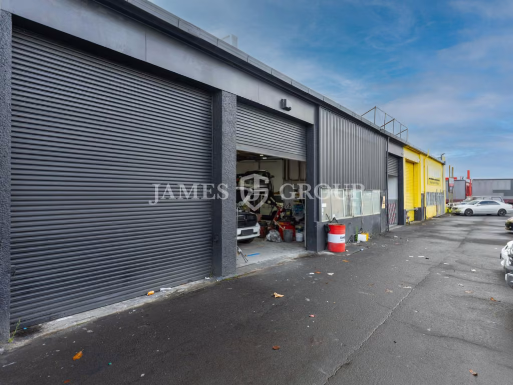 Versatile 397sqm Warehouse | Automotive Friendly