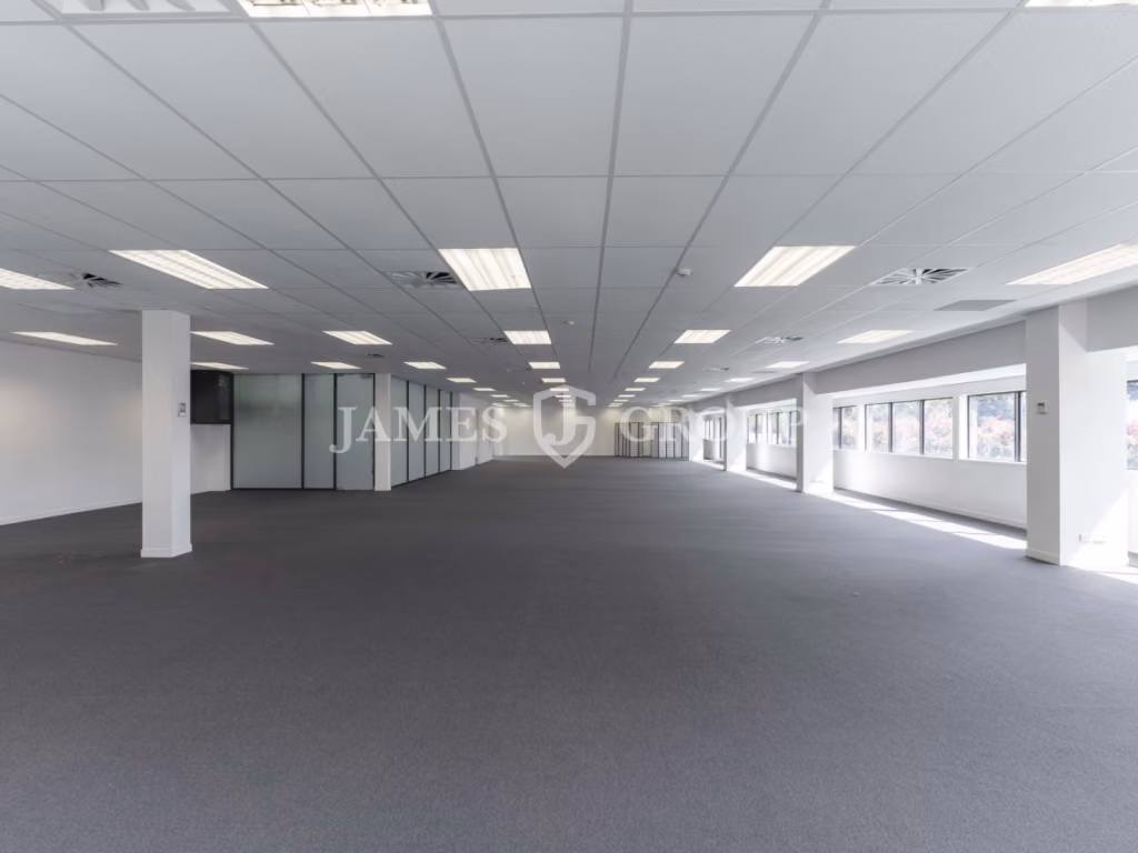 Standalone Epsom Office Ample Car Parking