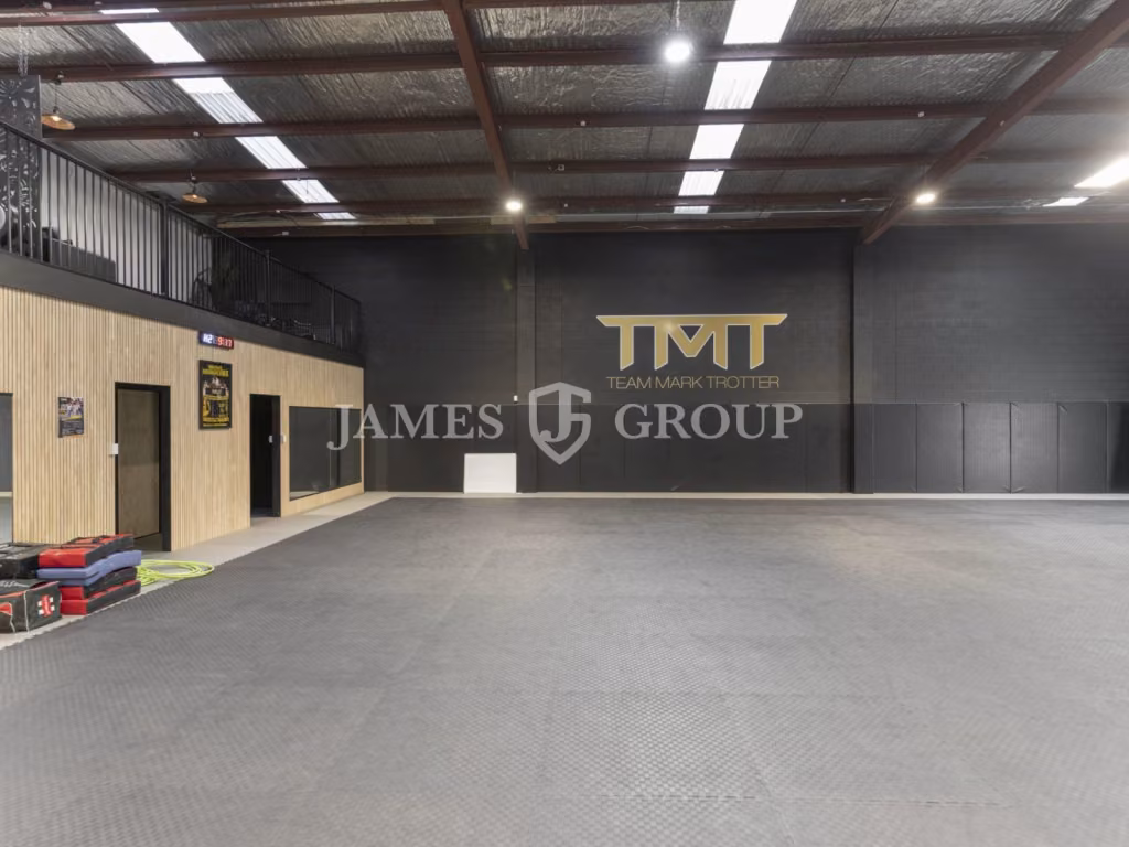 Superb Industrial & Functional Yard Space