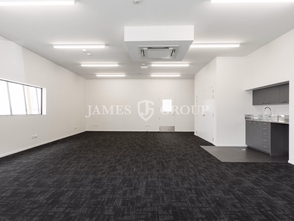 961sqm Penrose Retail With Massive Profile