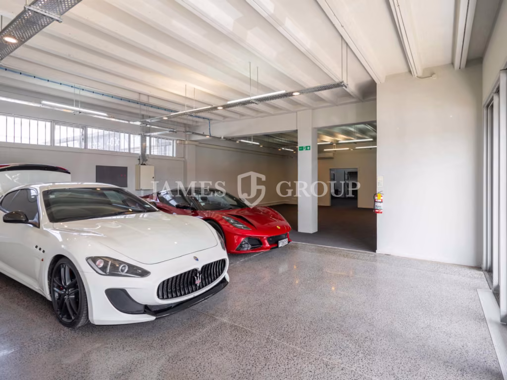 Grey Lynn Office With Roller Door And Loading Bay