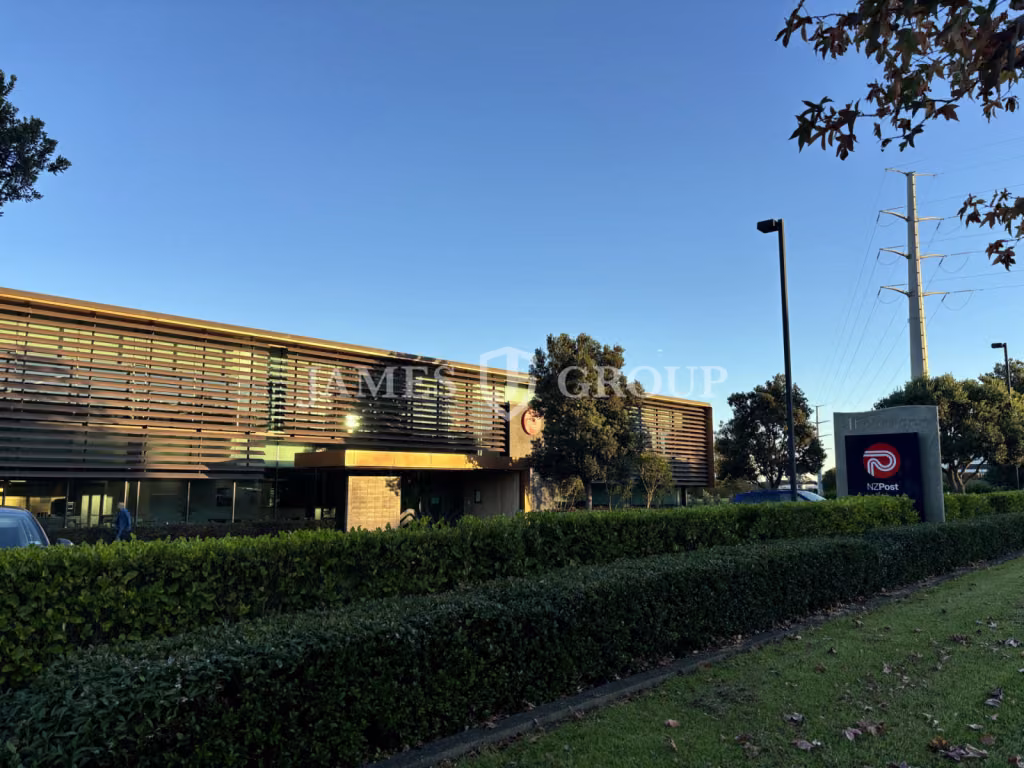 High Stud Warehouse | 90 Parks | A-grade Fitout