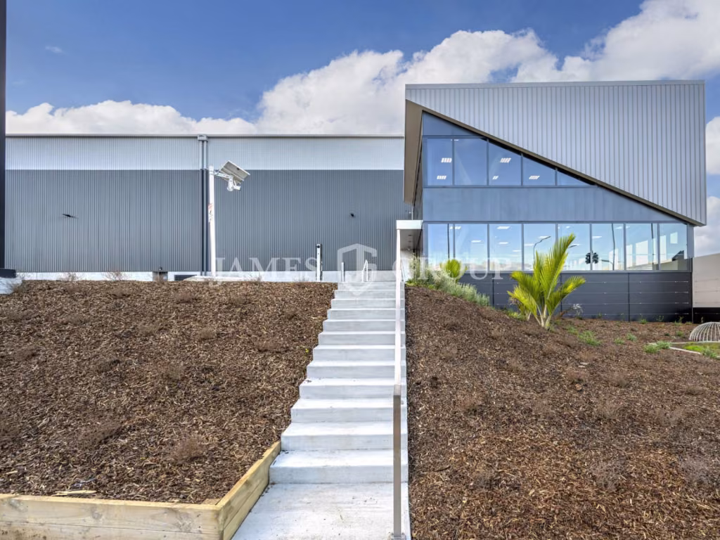 Largescale Corporate Grade Corner Site | 5,200sqm