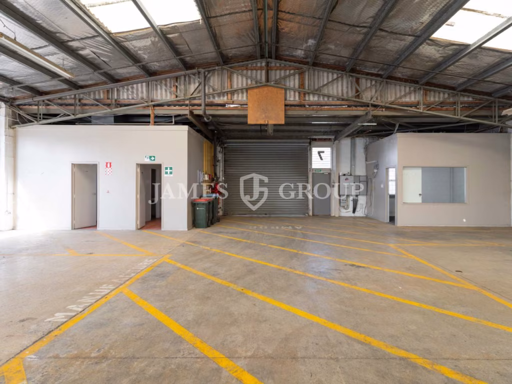 524 Sqm Industrial With Secure Yard