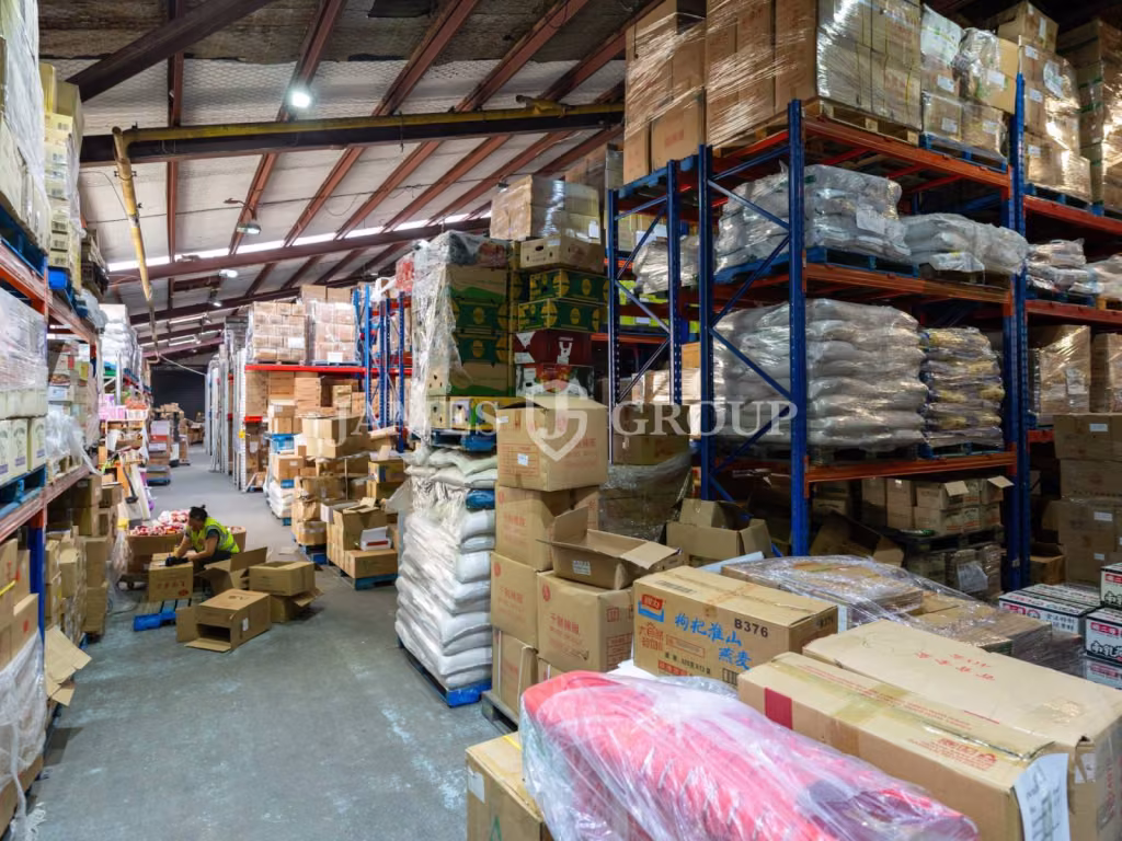1,250m² High Stud Rosebank Warehouse + Yard