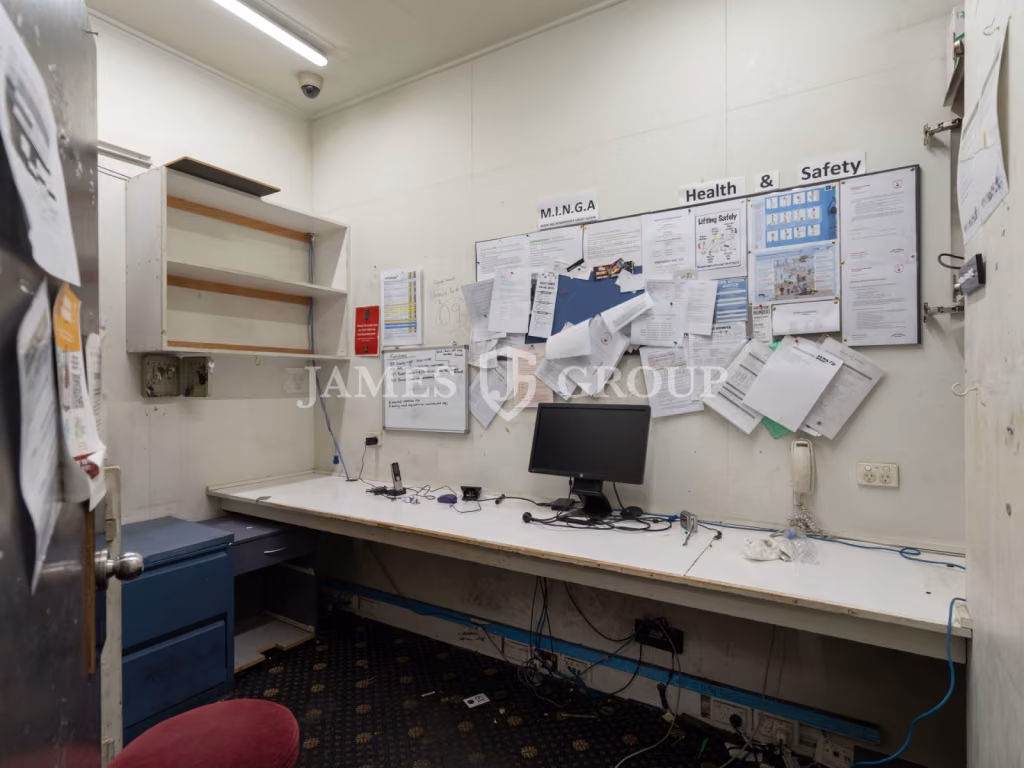 Full Floor Retail In Newmarket | 870sqm