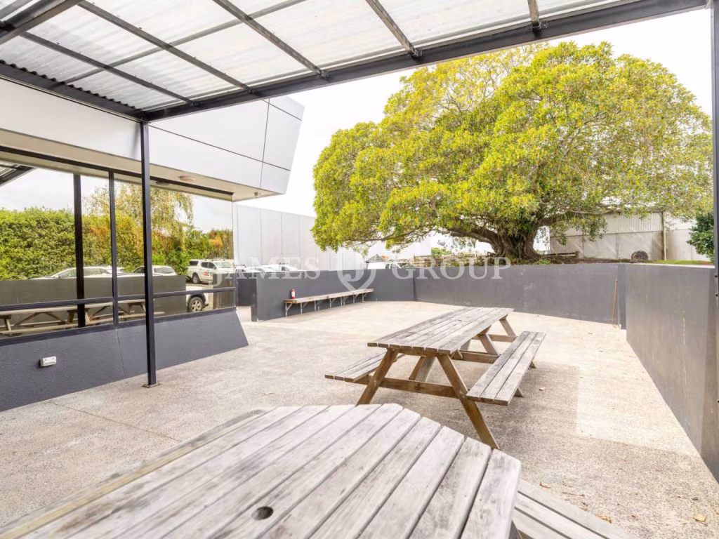 2,998m² High Stud Warehouse | 5,612m² Secure Yard