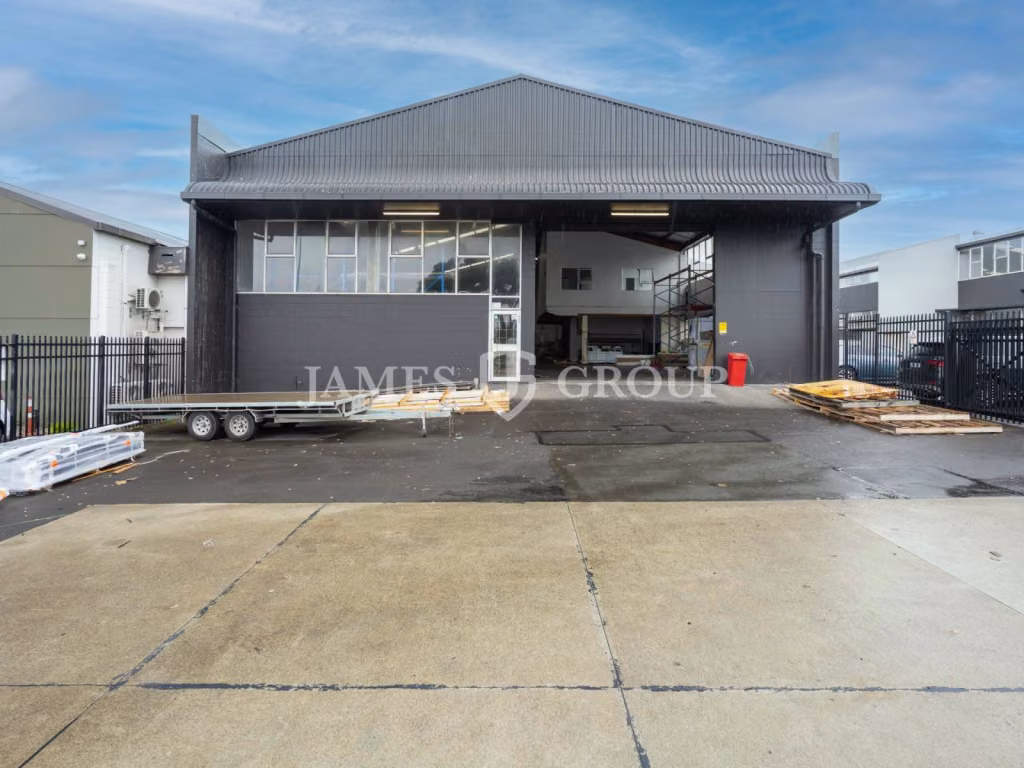 Patiki Road Warehouse & Yard | 867m²
