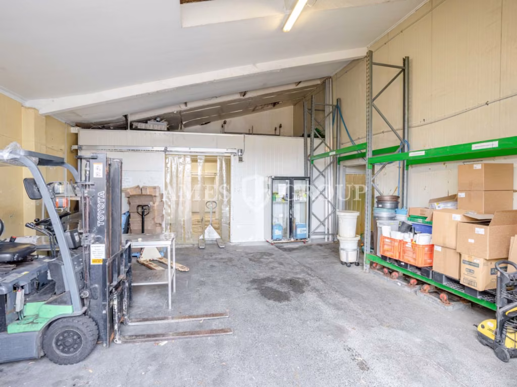 Central Auckland Food-grade Space With Chillers