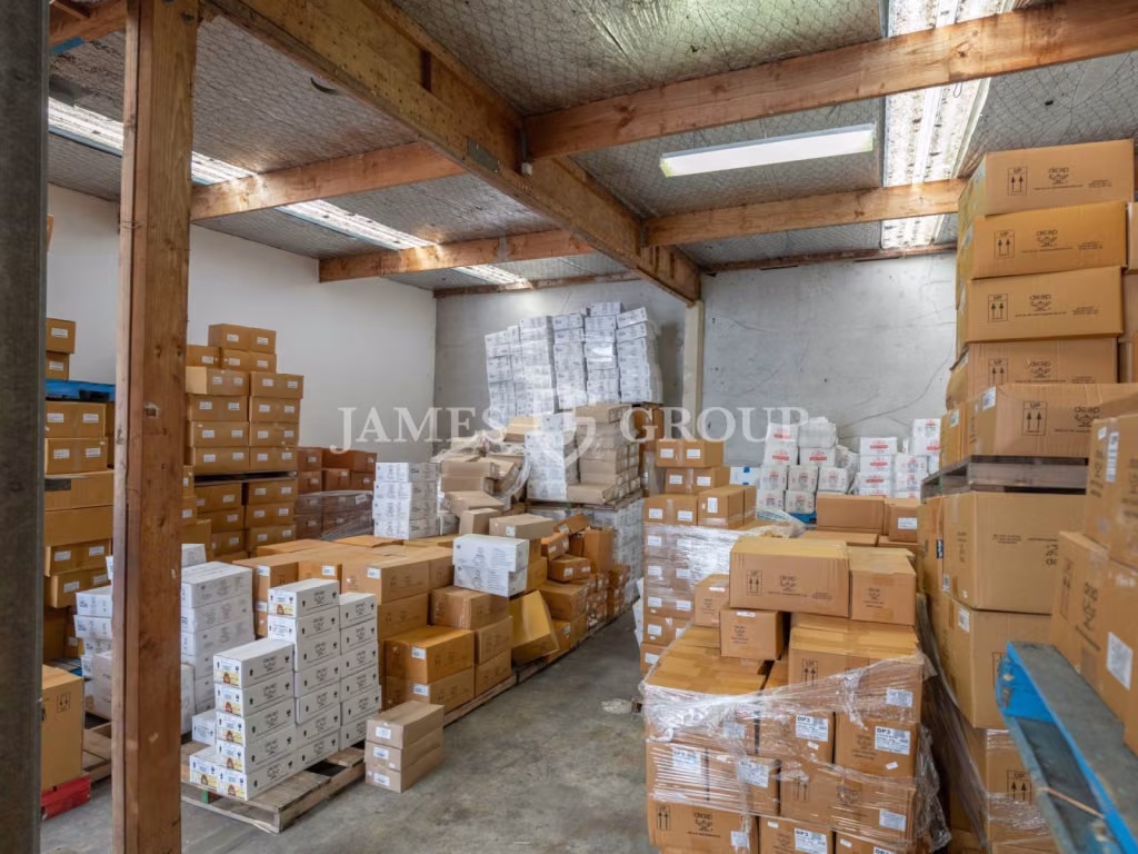 Mangere Industrial With Room To Grow