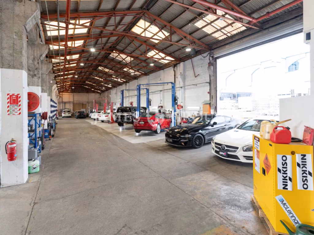 1,500sqm Warehouse & 1,000sqm Yard | For Lease