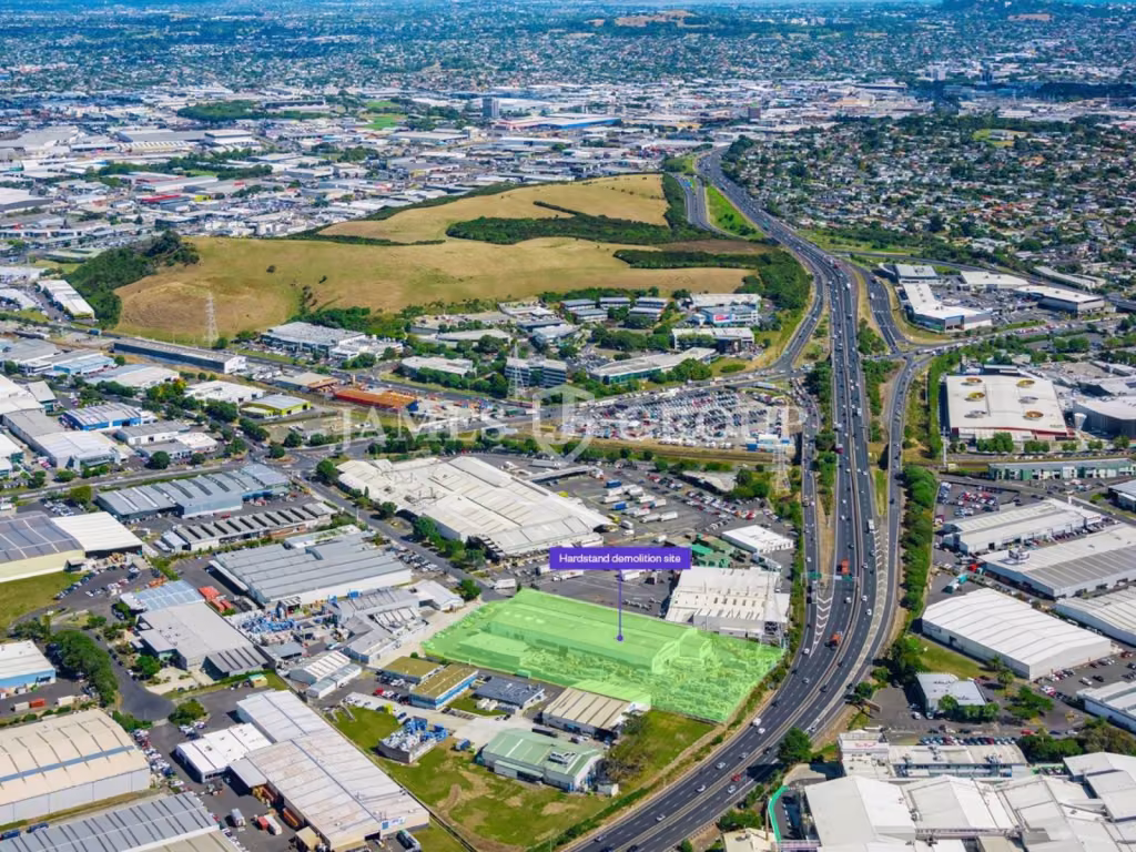 11,000m² Yard | Prime Mt Wellington Location
