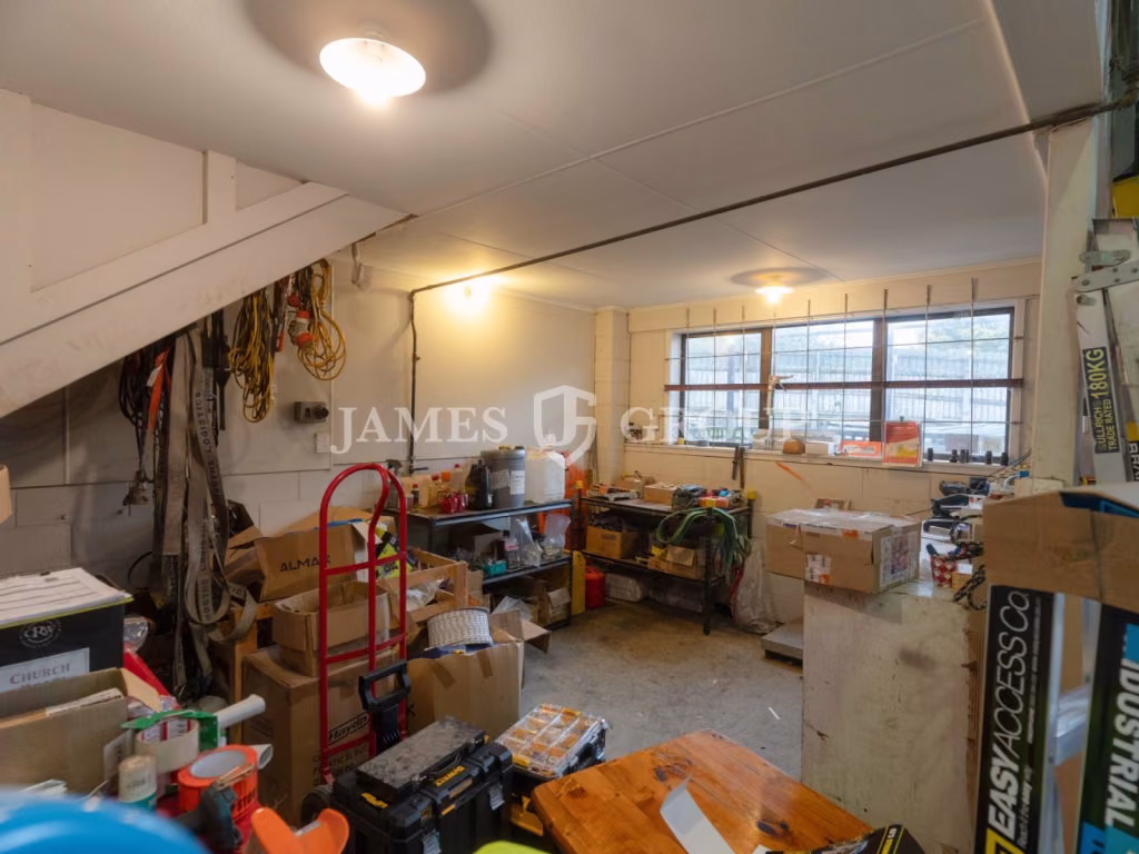 Yard-heavy Industrial With Drive-around Access