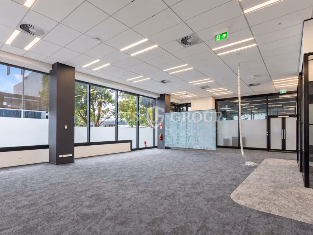 Well-presented Cbd Fringe Workspace