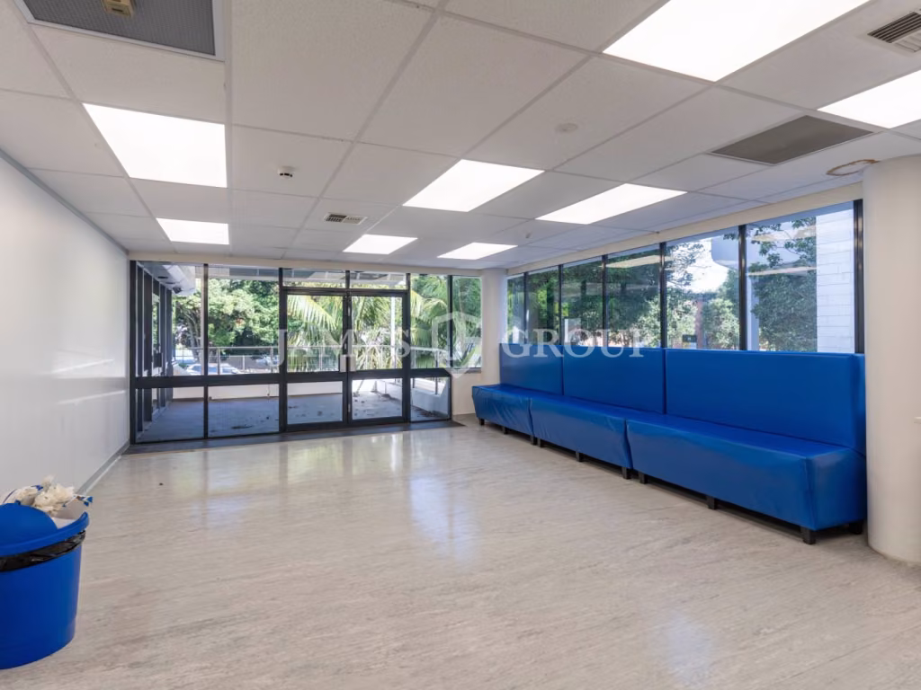 Prime Location With Excellent Street Visibility
