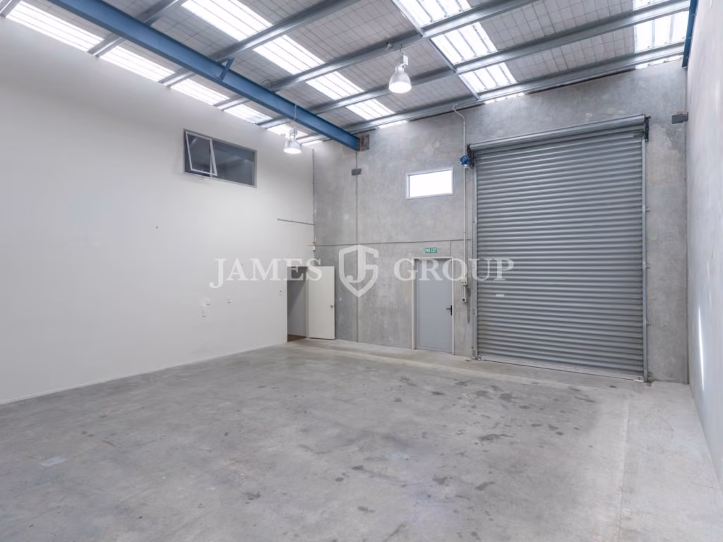 172m² East Tamaki Industrial | Occupy Or Invest