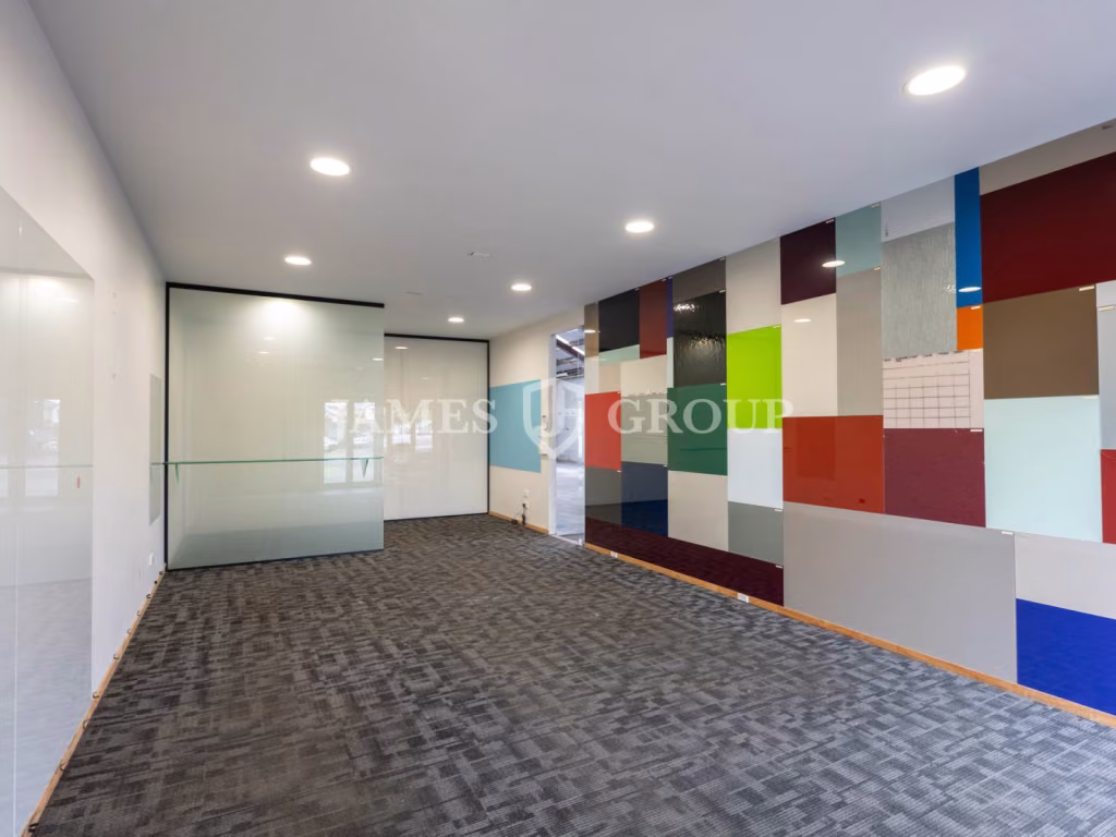 Functional 342m² Warehouse | Saint Johns